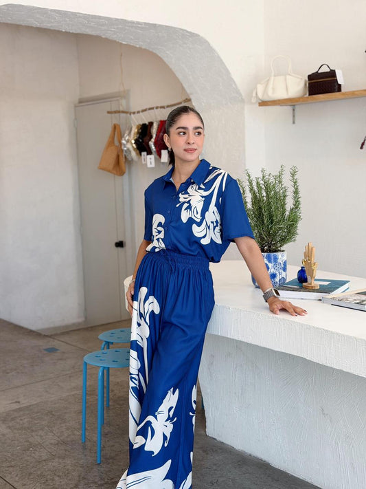 Set azul floreado