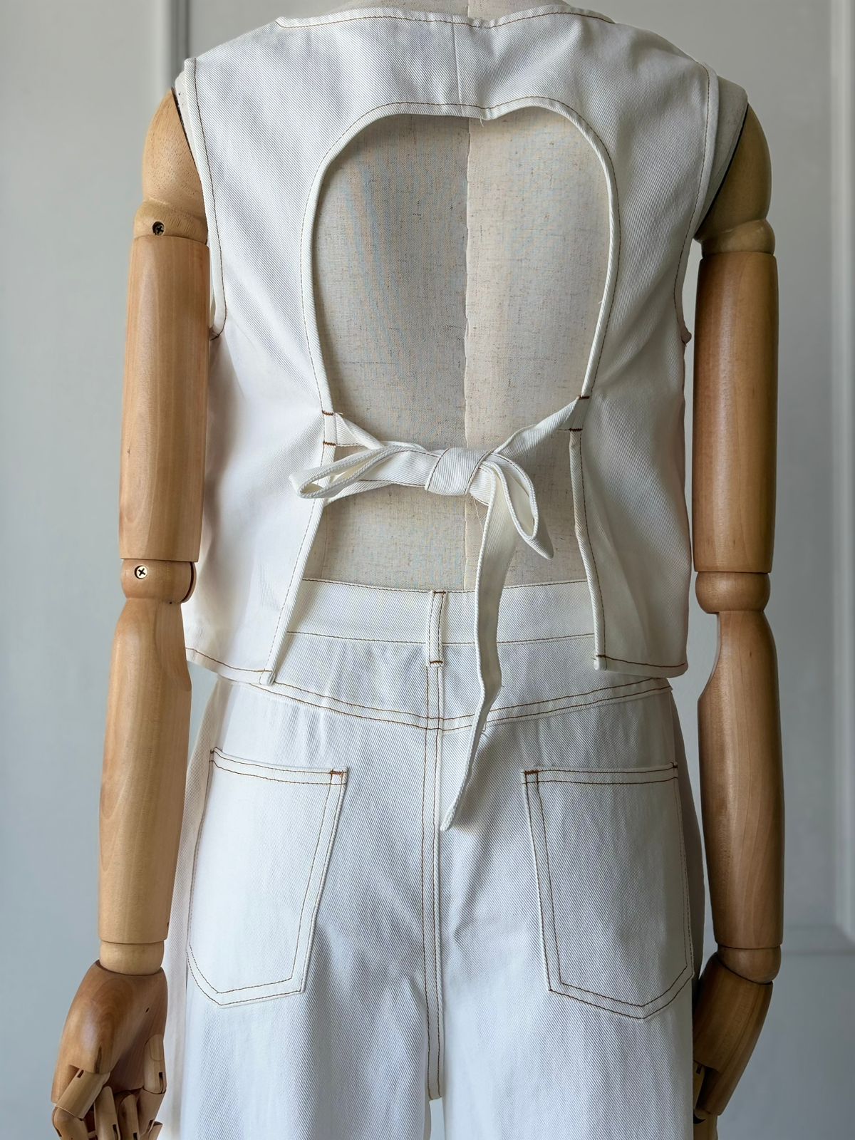 Conjunto de mezclilla blanco